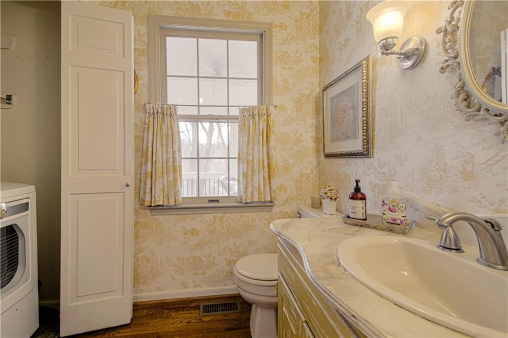 419 NW Briarcliff Road — photo 14