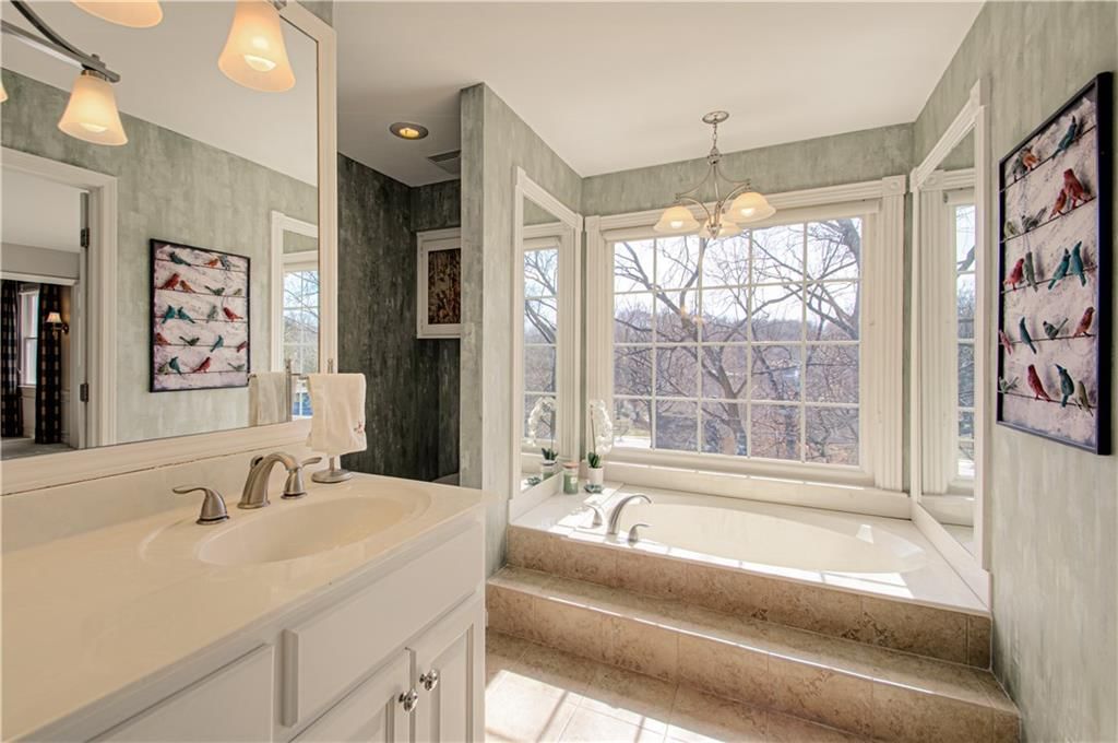 419 NW Briarcliff Road — photo 22