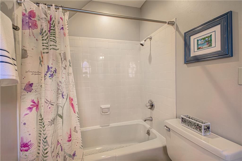 419 NW Briarcliff Road — photo 26