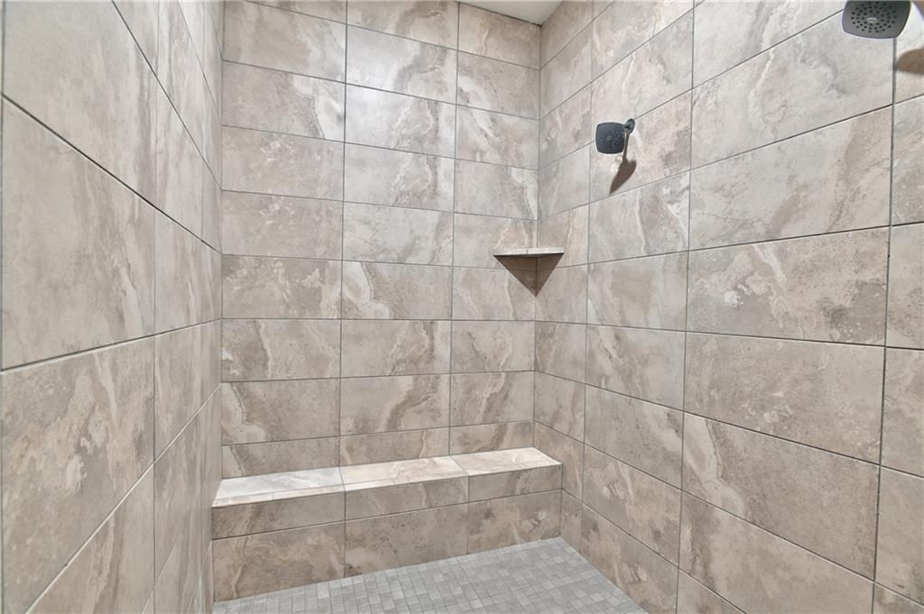 5850 McCormick Drive — photo 21