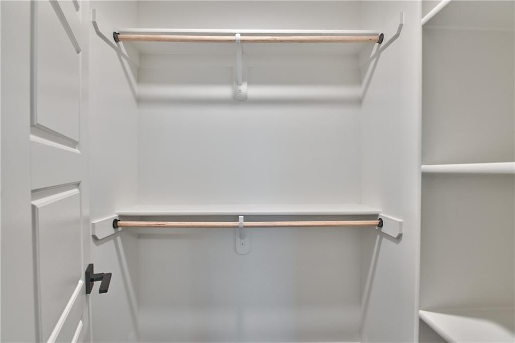 5850 McCormick Drive — photo 36