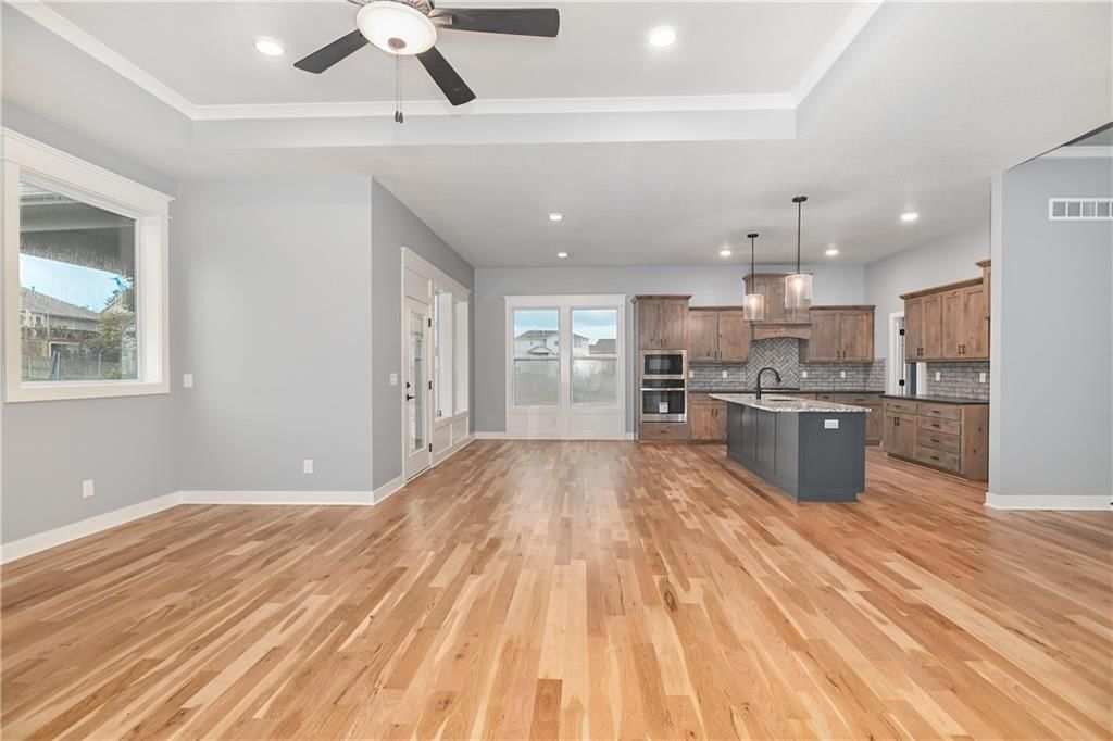 5850 McCormick Drive — photo 9