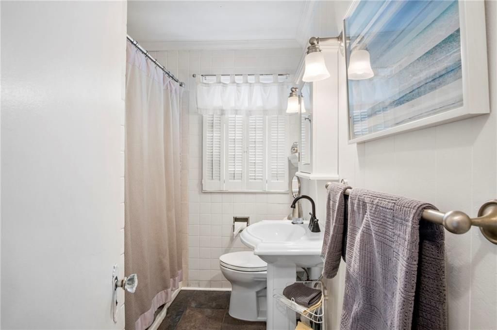 2715 W 49th Terrace — photo 15