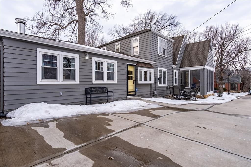 2715 W 49th Terrace — photo 32