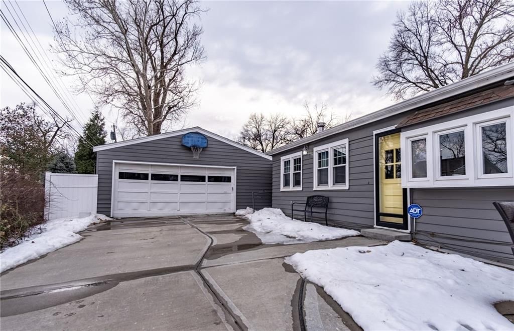 2715 W 49th Terrace — photo 33
