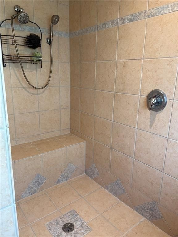 12 Virginia Drive — photo 19