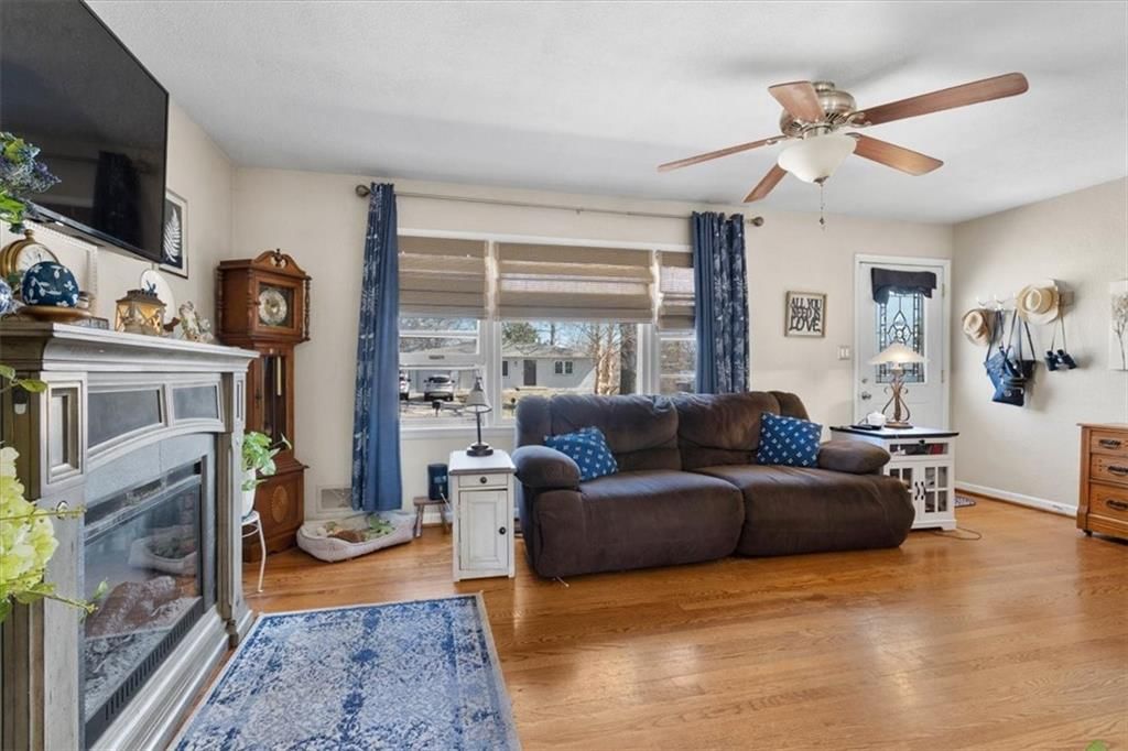 12 Virginia Drive — photo 3
