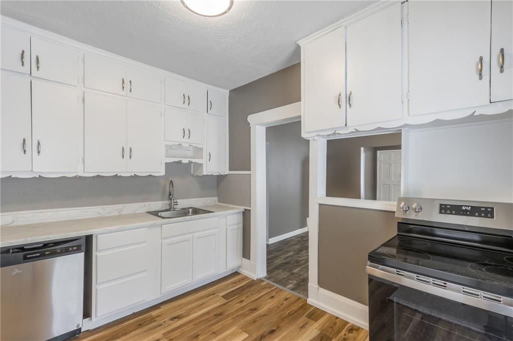 1025 S PLEASANT Street — photo 9