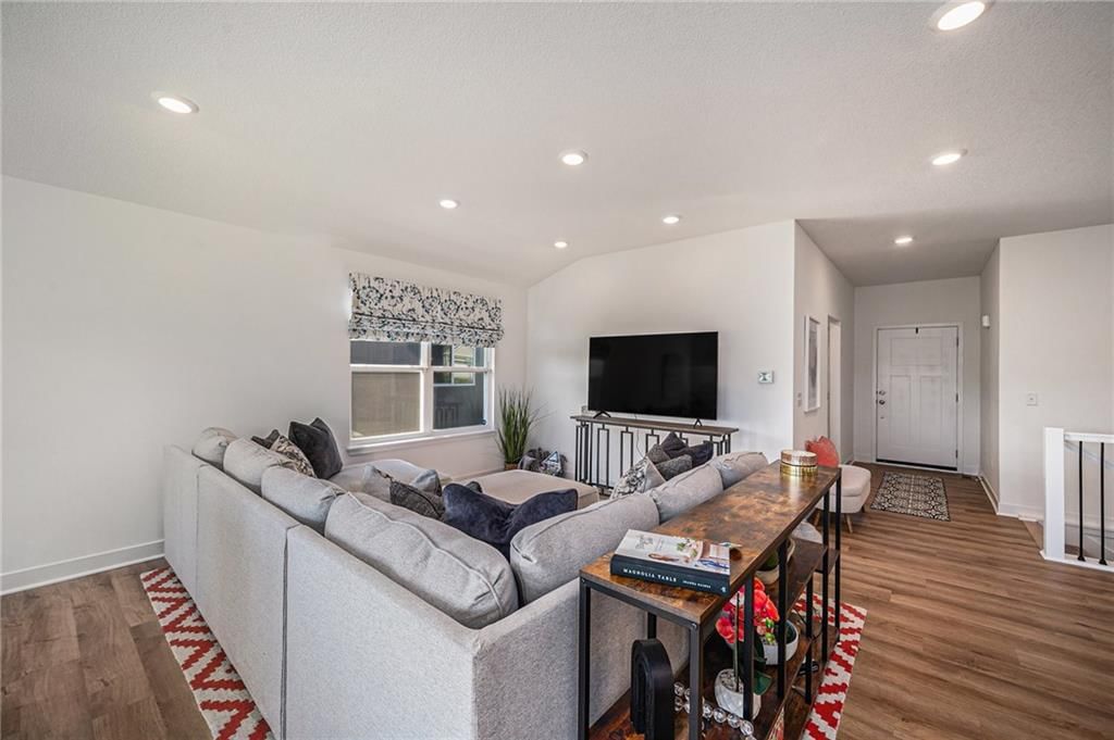 2101 SW Rutherford Drive — photo 5