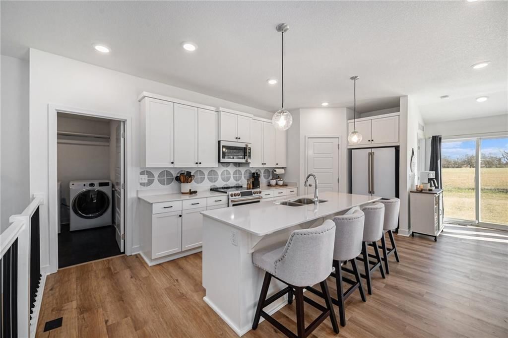 2101 SW Rutherford Drive — photo 8
