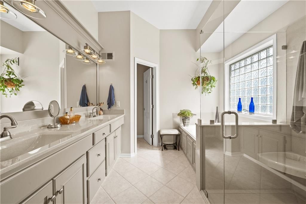 8628 N Liston Avenue — photo 14