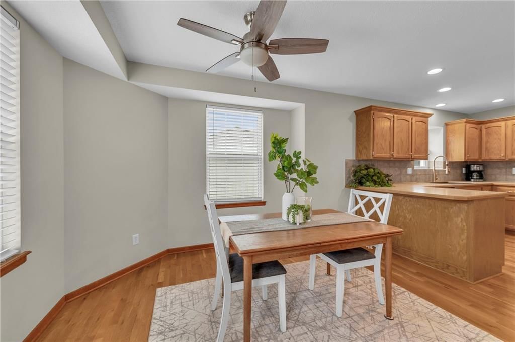 1129 SE Scenic Drive — photo 8
