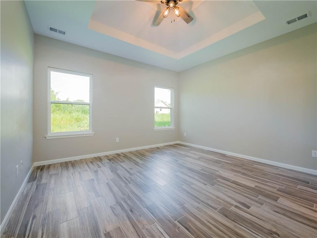 1302 NE White Oaks Lane — photo 7