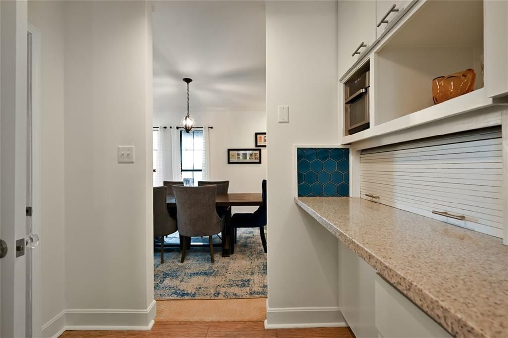4909 Bell Street — photo 16
