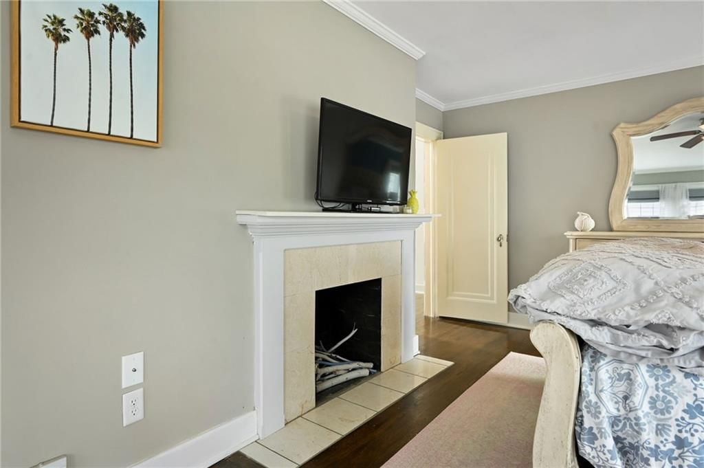 4909 Bell Street — photo 20