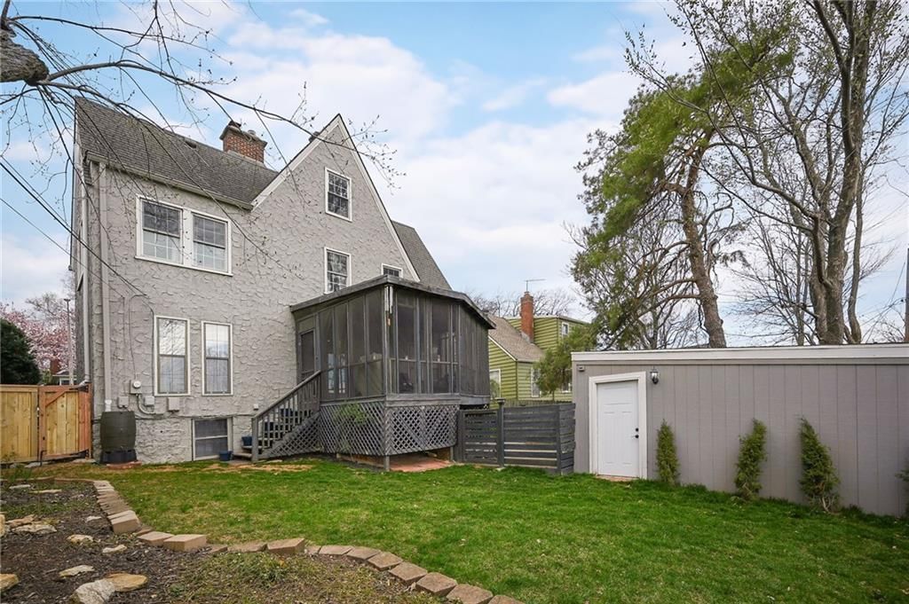 4909 Bell Street — photo 34