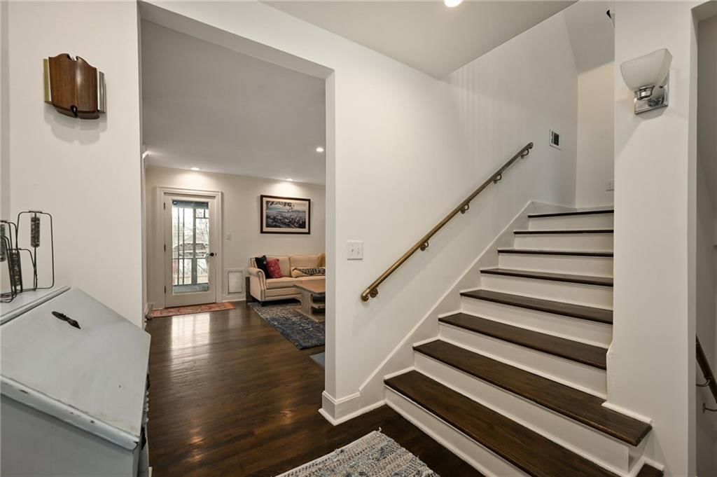 4909 Bell Street — photo 6