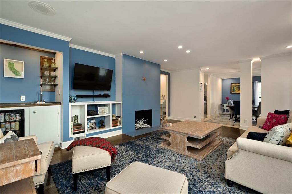 4909 Bell Street — photo 10