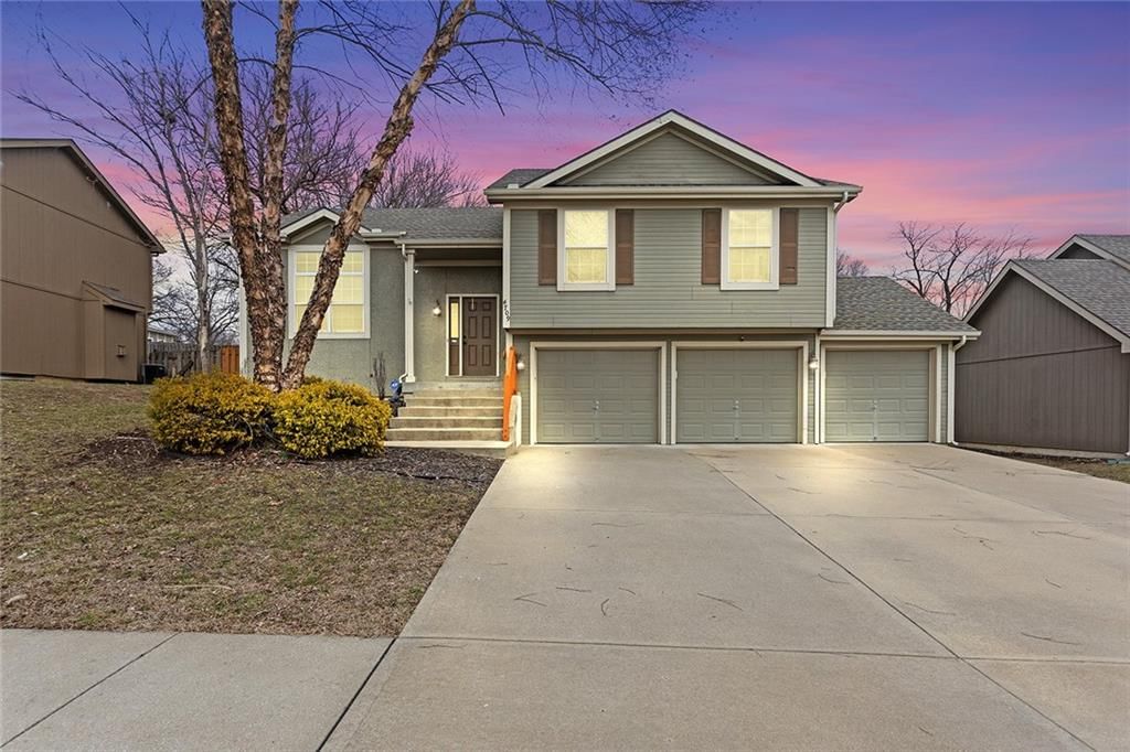 4709 Edgehill Street, Leavenworth, KS
