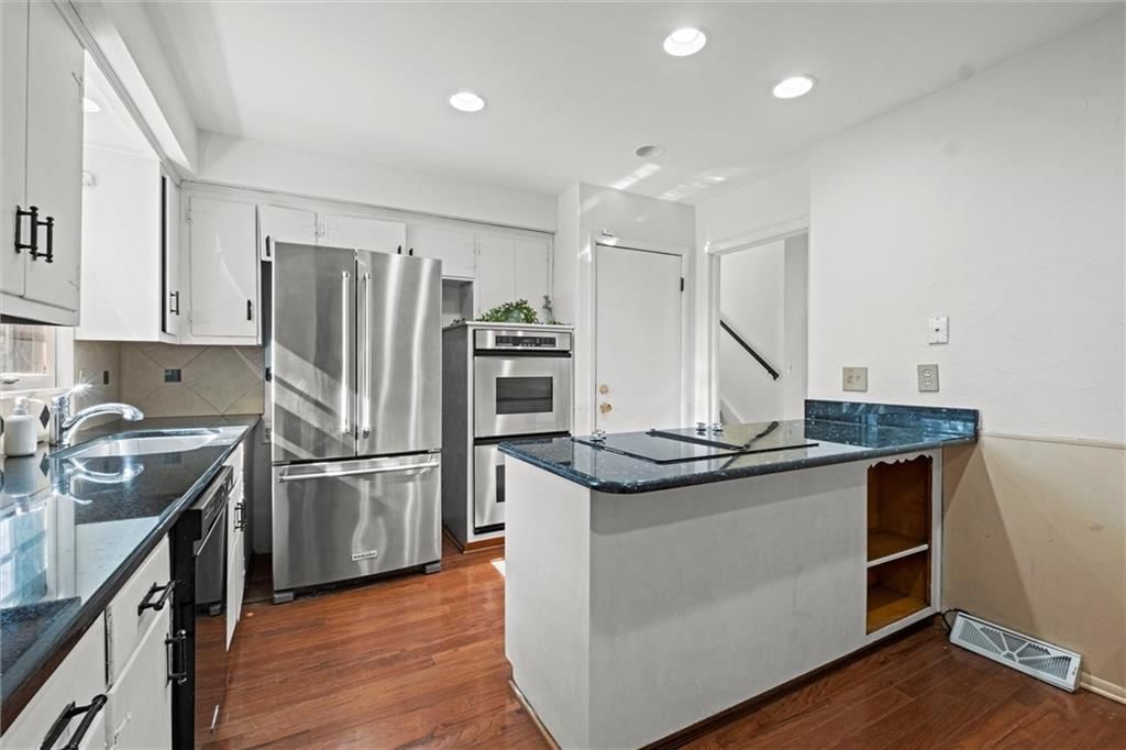 1003 W 85th Terrace — photo 11