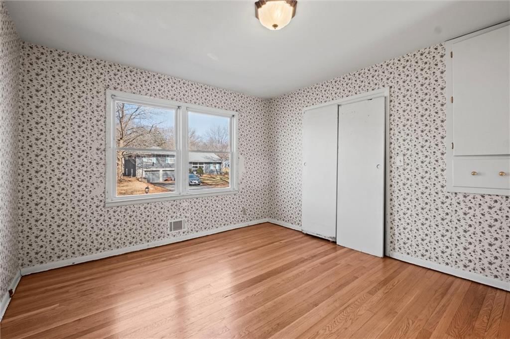 1003 W 85th Terrace — photo 21