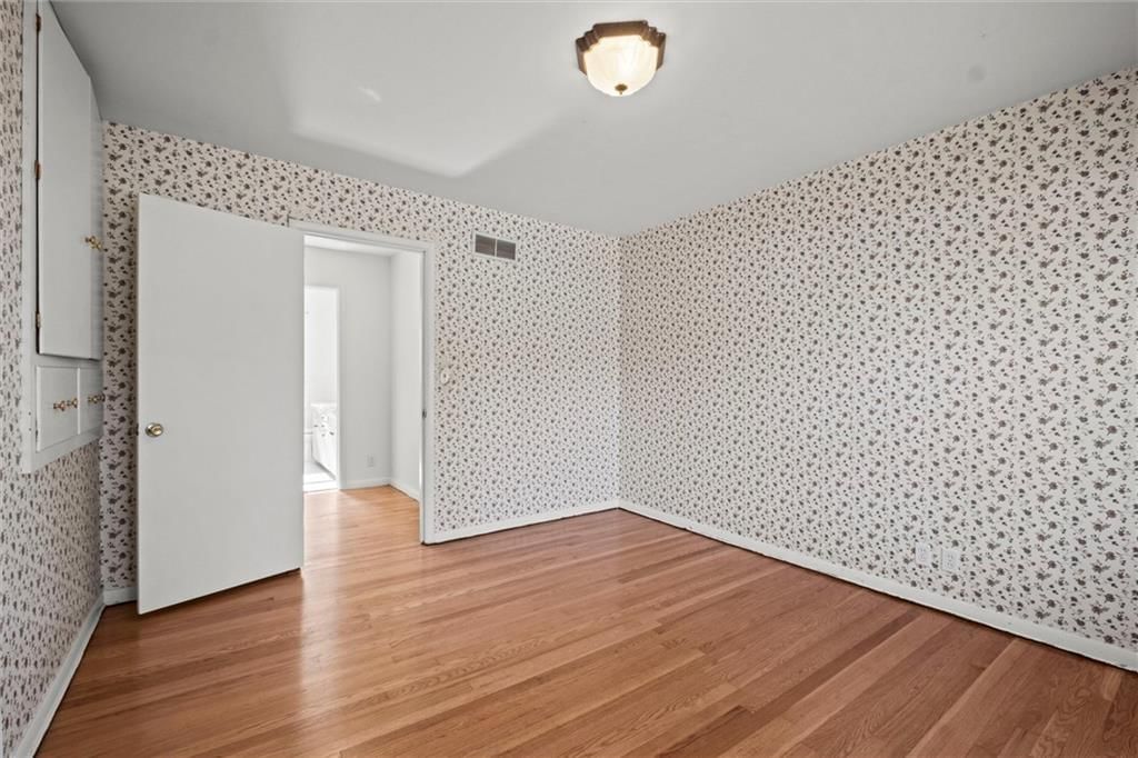 1003 W 85th Terrace — photo 22