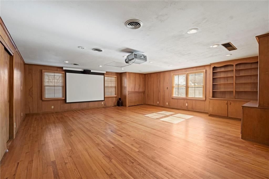 1003 W 85th Terrace — photo 24