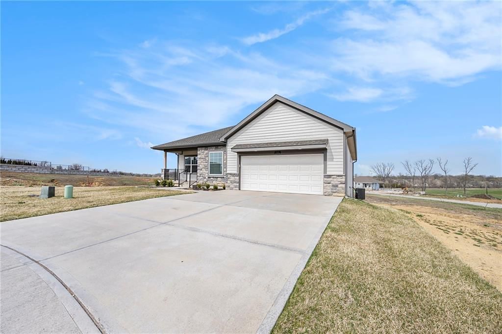 15776 Shelby Court — photo 2