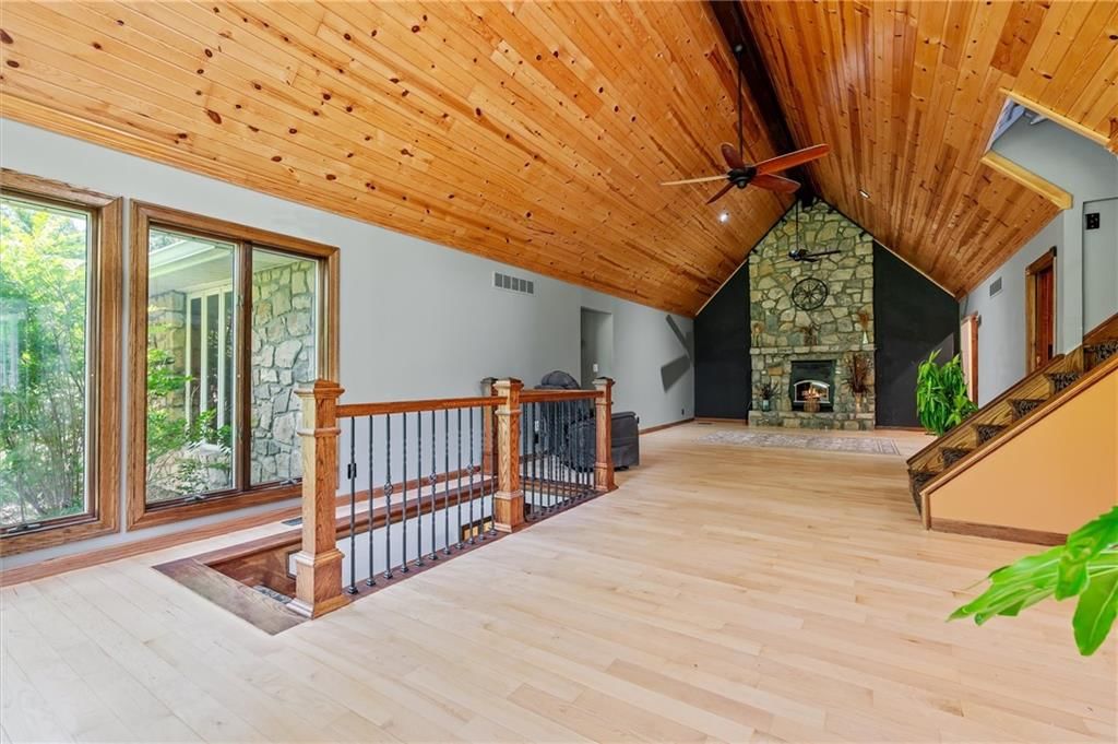 8901 Stillhouse Road — photo 11