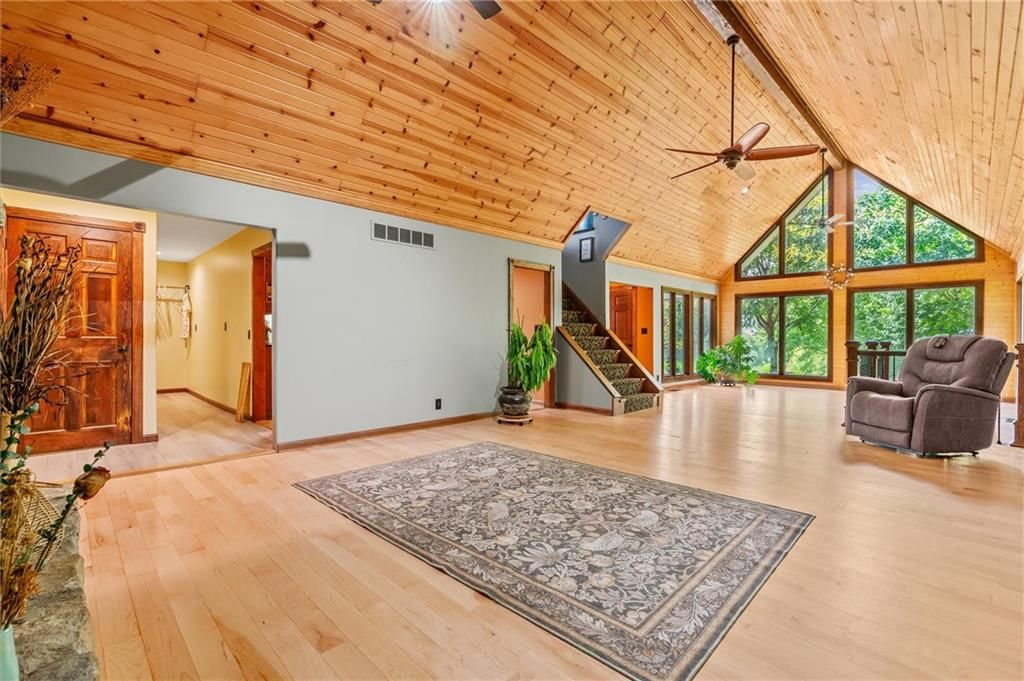 8901 Stillhouse Road — photo 13