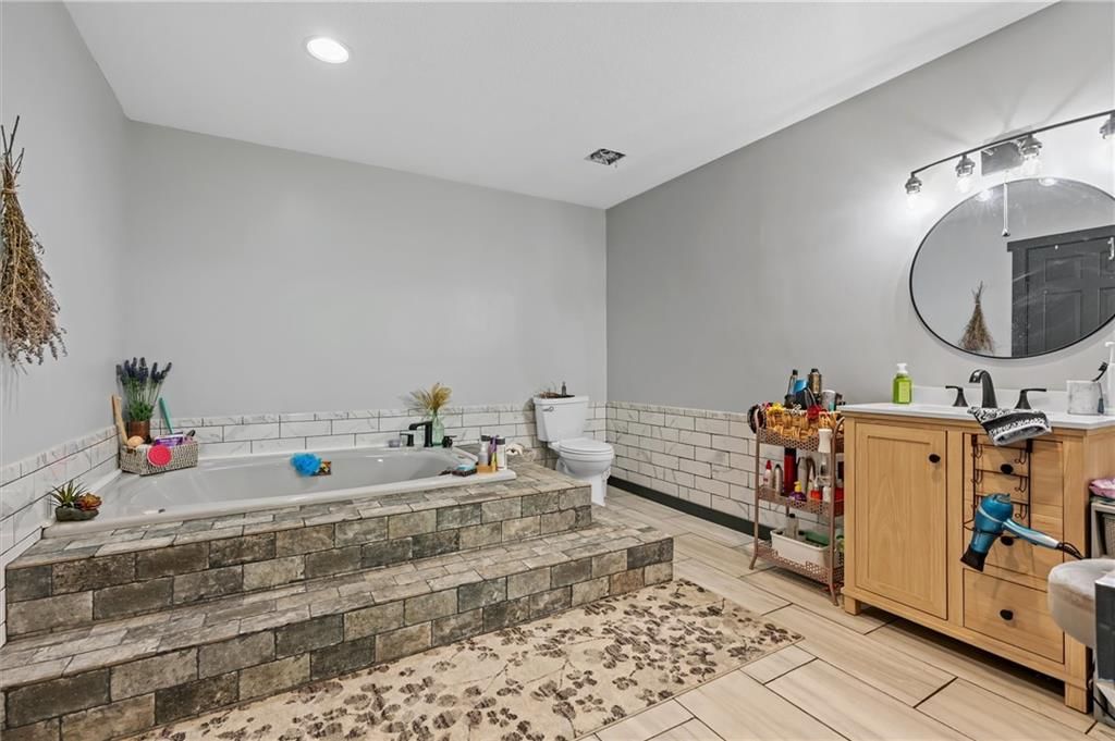 8901 Stillhouse Road — photo 22