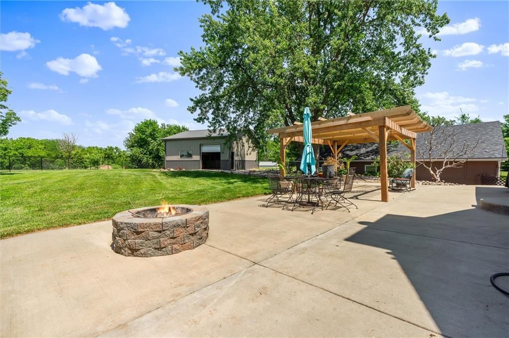 8901 Stillhouse Road — photo 38