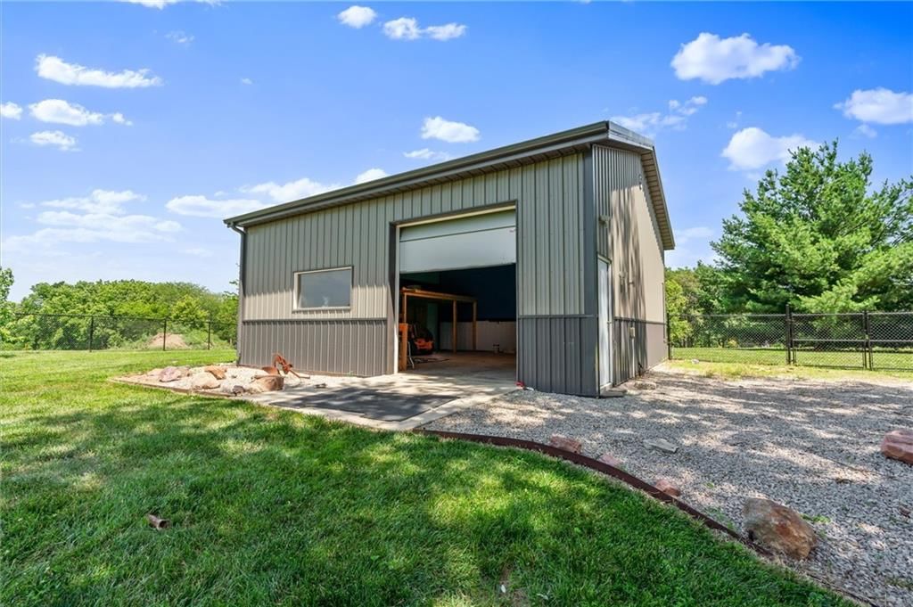 8901 Stillhouse Road — photo 41