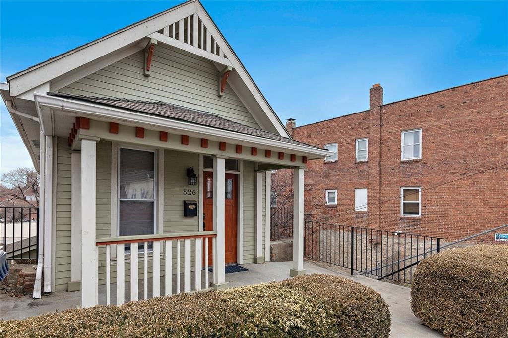 526 Troost Avenue — photo 2