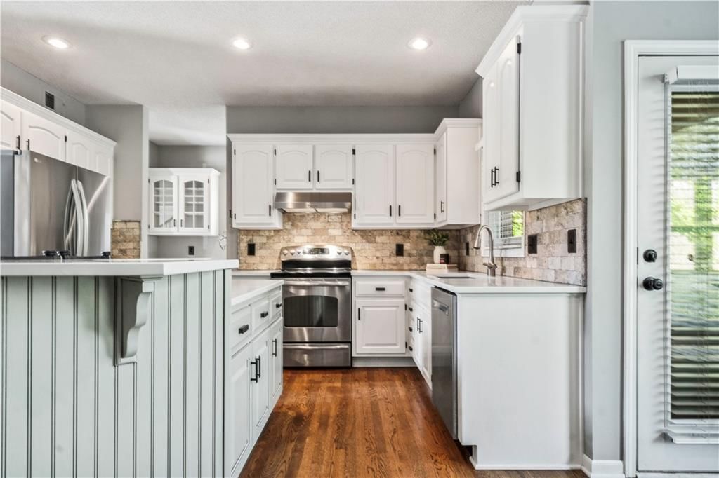 13404 W 142 Street — photo 19
