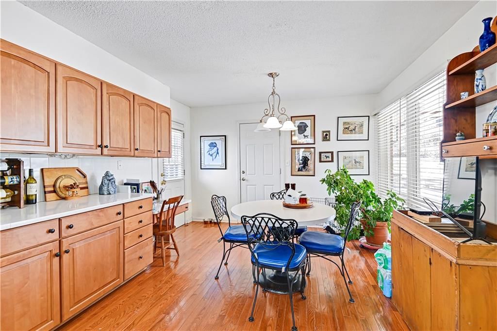 704 Lake Forest Drive — photo 11