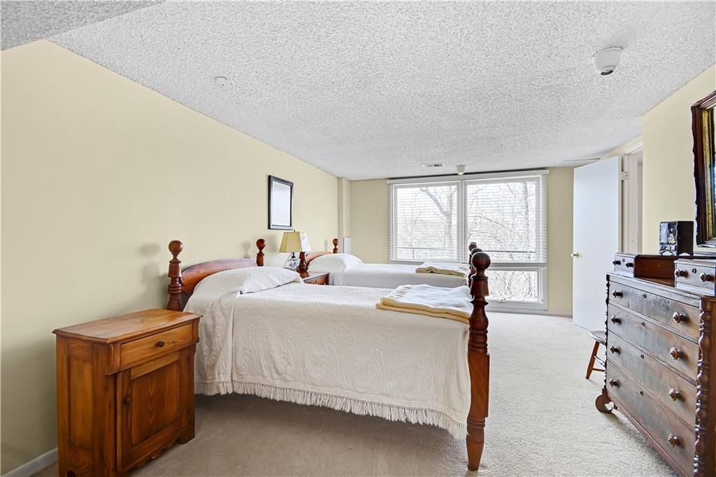 704 Lake Forest Drive — photo 26