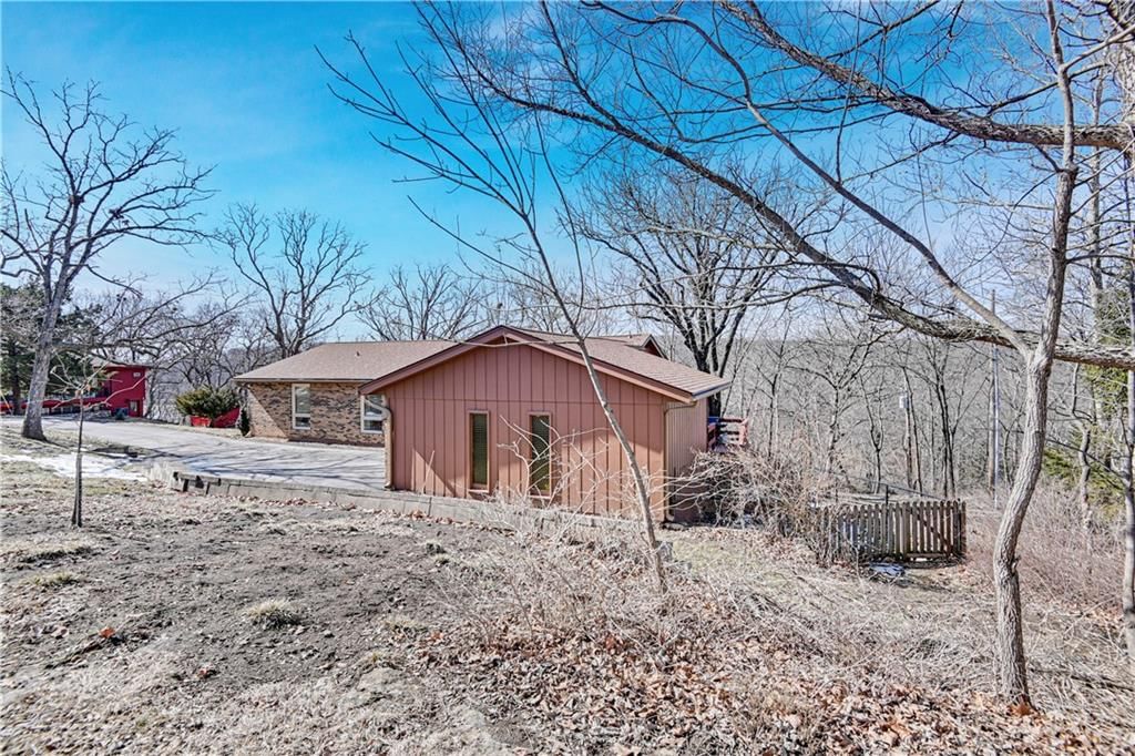 704 Lake Forest Drive — photo 34