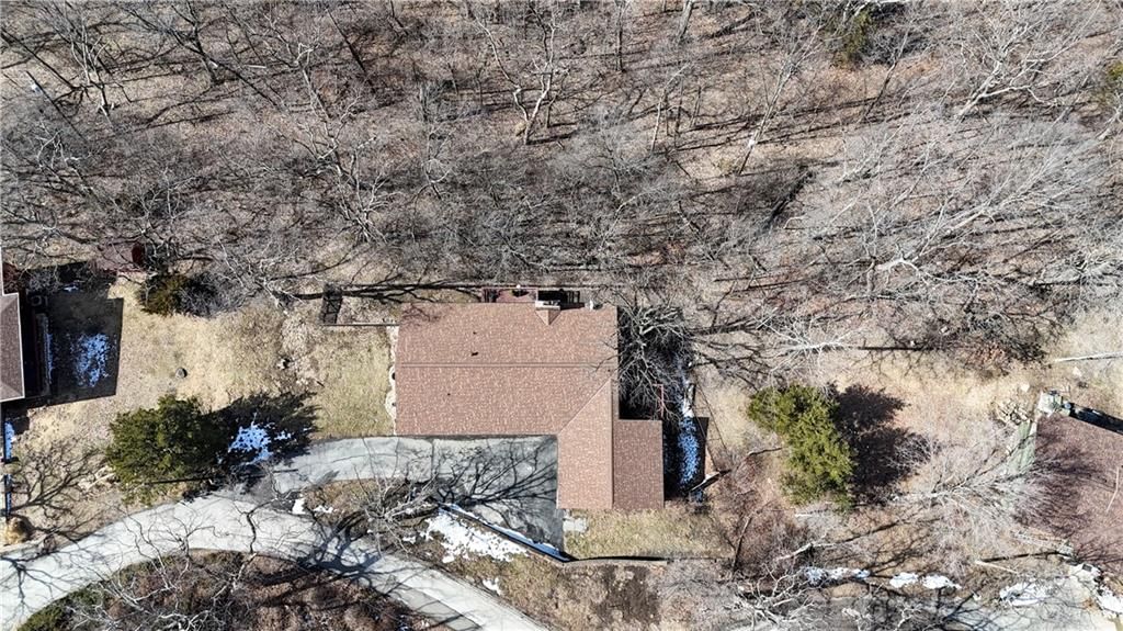 704 Lake Forest Drive — photo 38