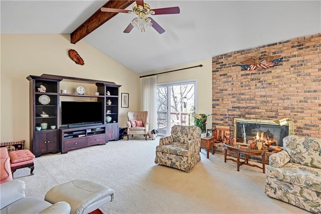 704 Lake Forest Drive — photo 6