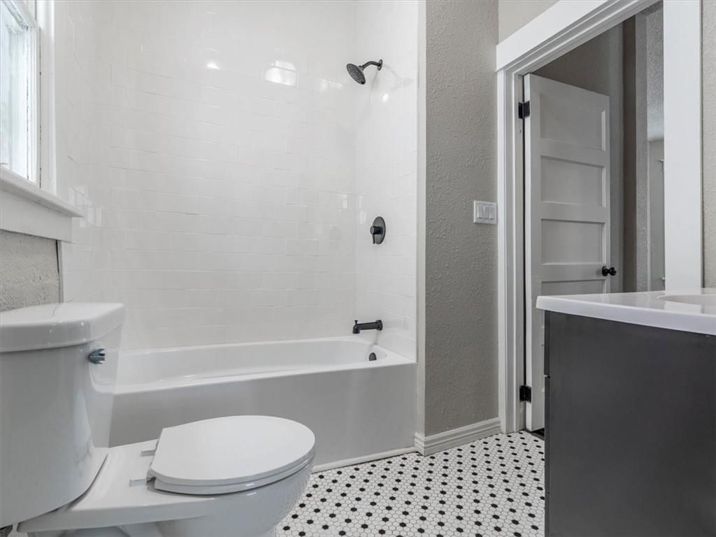 2705 Monterey Street — photo 11