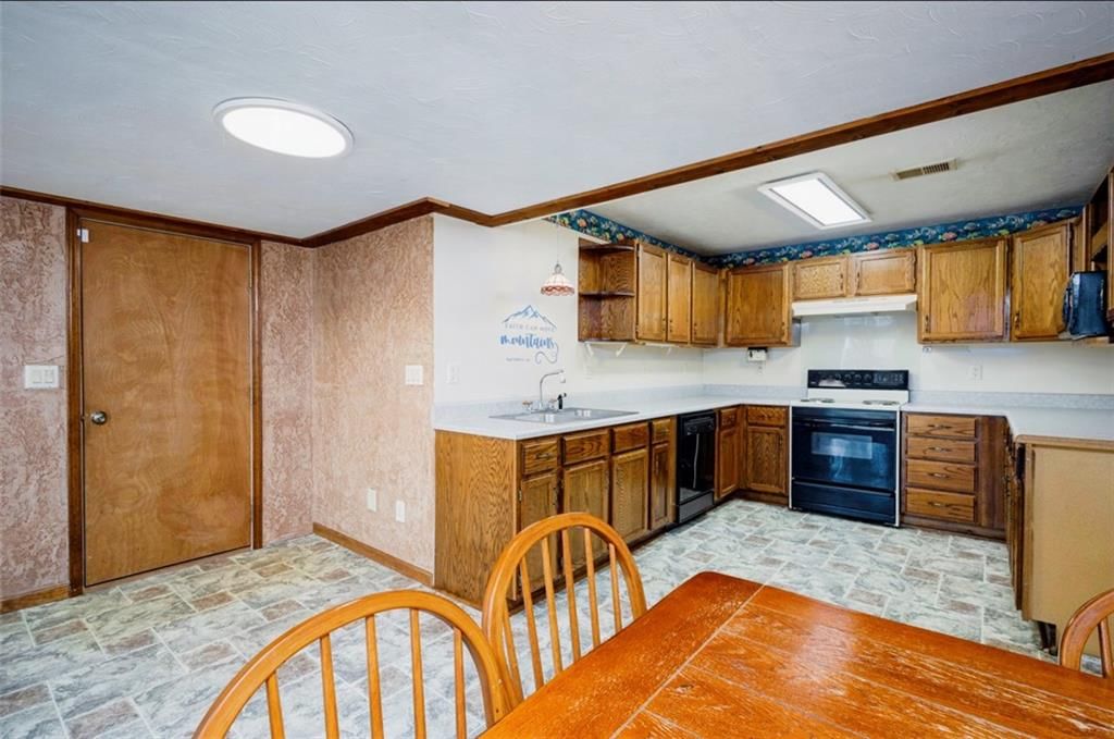 1603 Cody Drive — photo 21