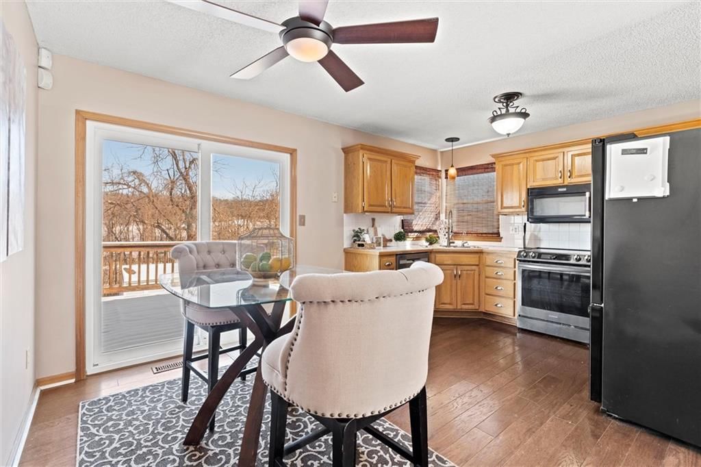 1462 NW Foxboro Road — photo 6