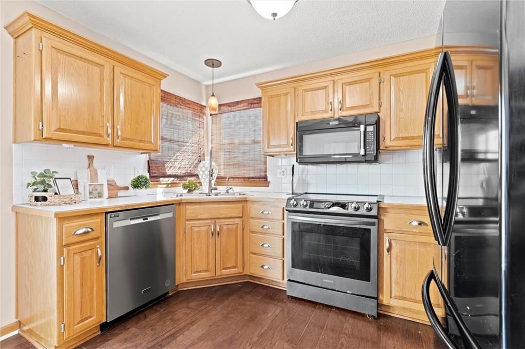 1462 NW Foxboro Road — photo 9