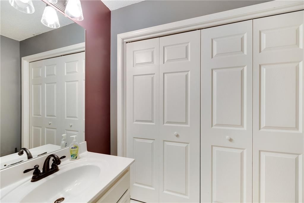 5033 S Powell Avenue — photo 14