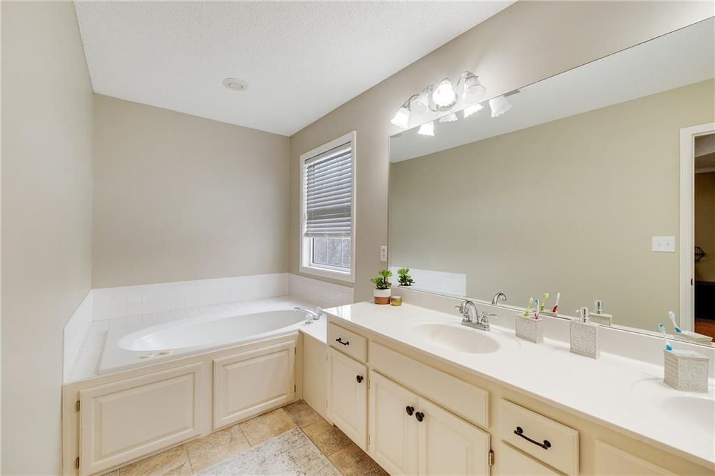 5033 S Powell Avenue — photo 20