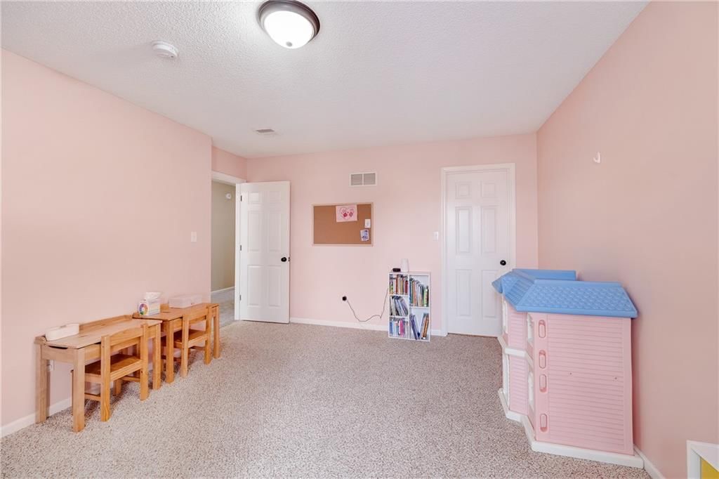 5033 S Powell Avenue — photo 24