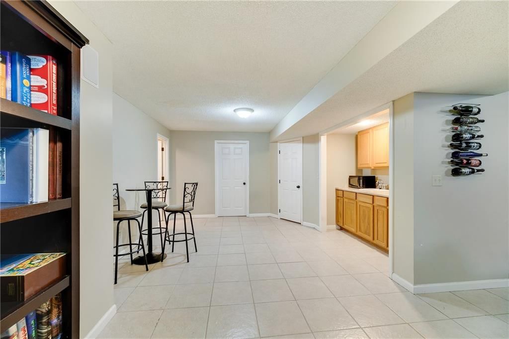 5033 S Powell Avenue — photo 32