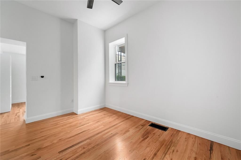 2120 Jefferson Street — photo 14