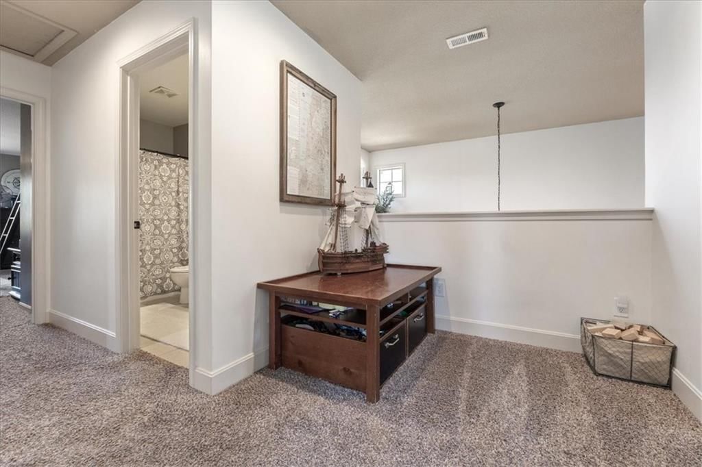 12819 Woodland Avenue — photo 32